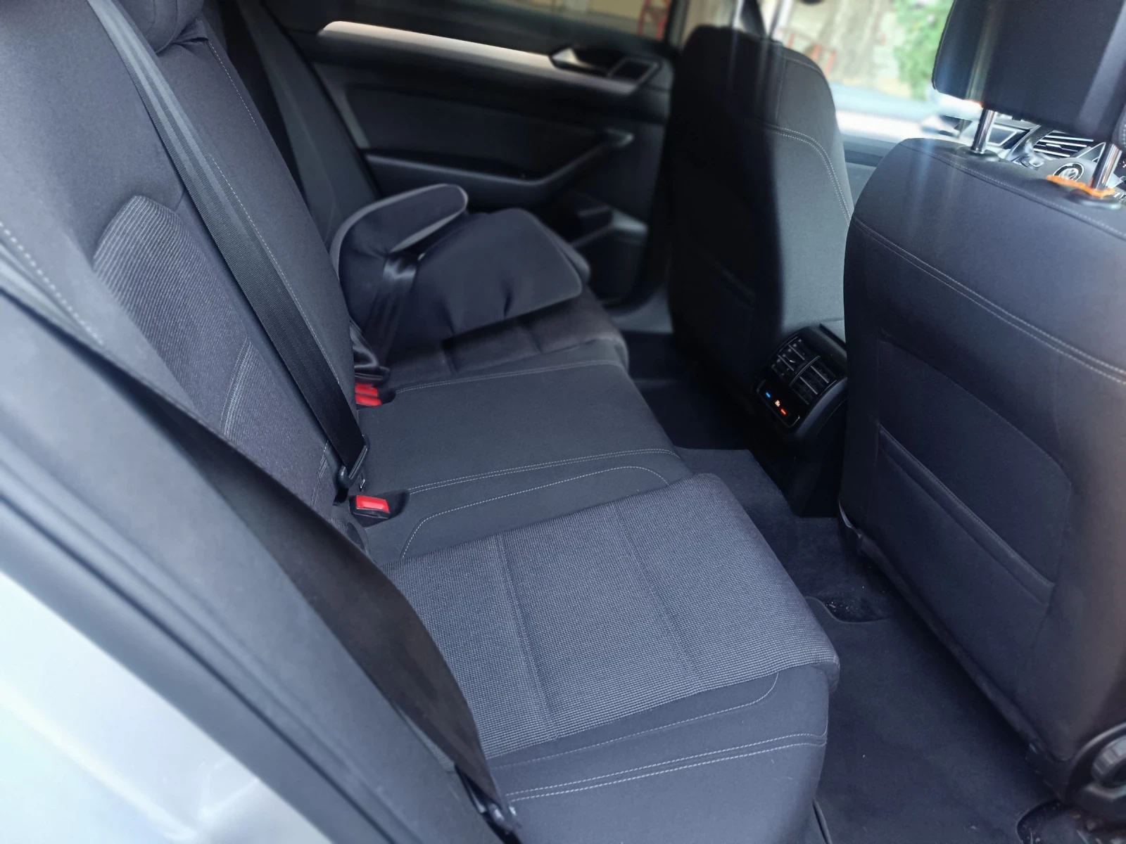 VW Passat 2.0 TDI-150 6  | Mobile.bg   14