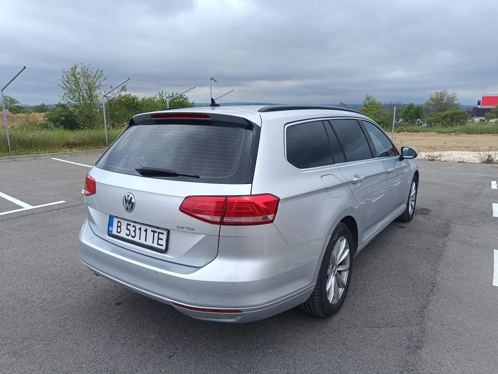 VW Passat 2.0 TDI-150кс 6ск ОТЛИЧЕН - изображение 5