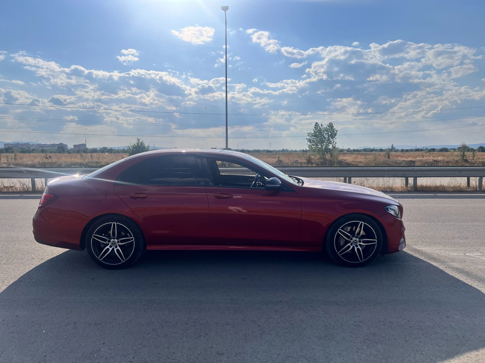 Mercedes-Benz E 220  - изображение 4