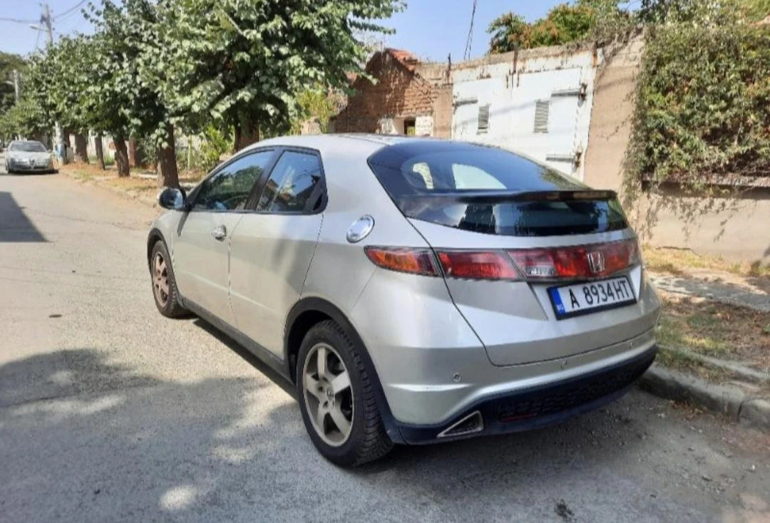 Honda Civic 1.8 - изображение 3