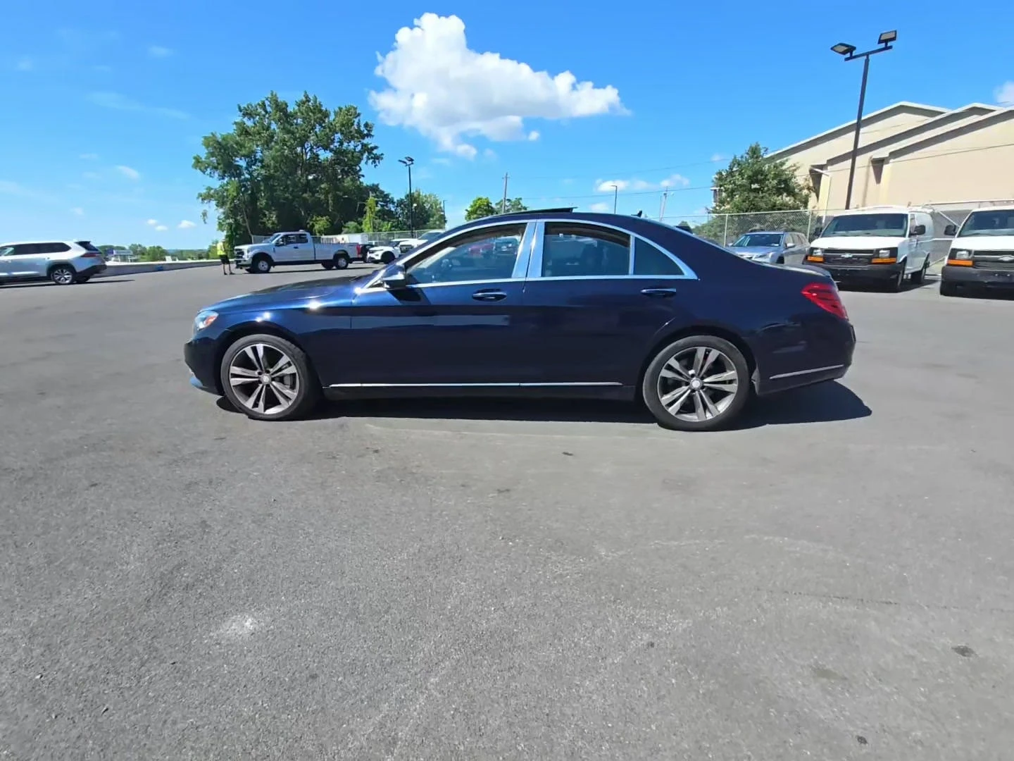 Mercedes-Benz S 550 4MATIC Sedan* Крайна цена до България* Авто Кредит - изображение 4