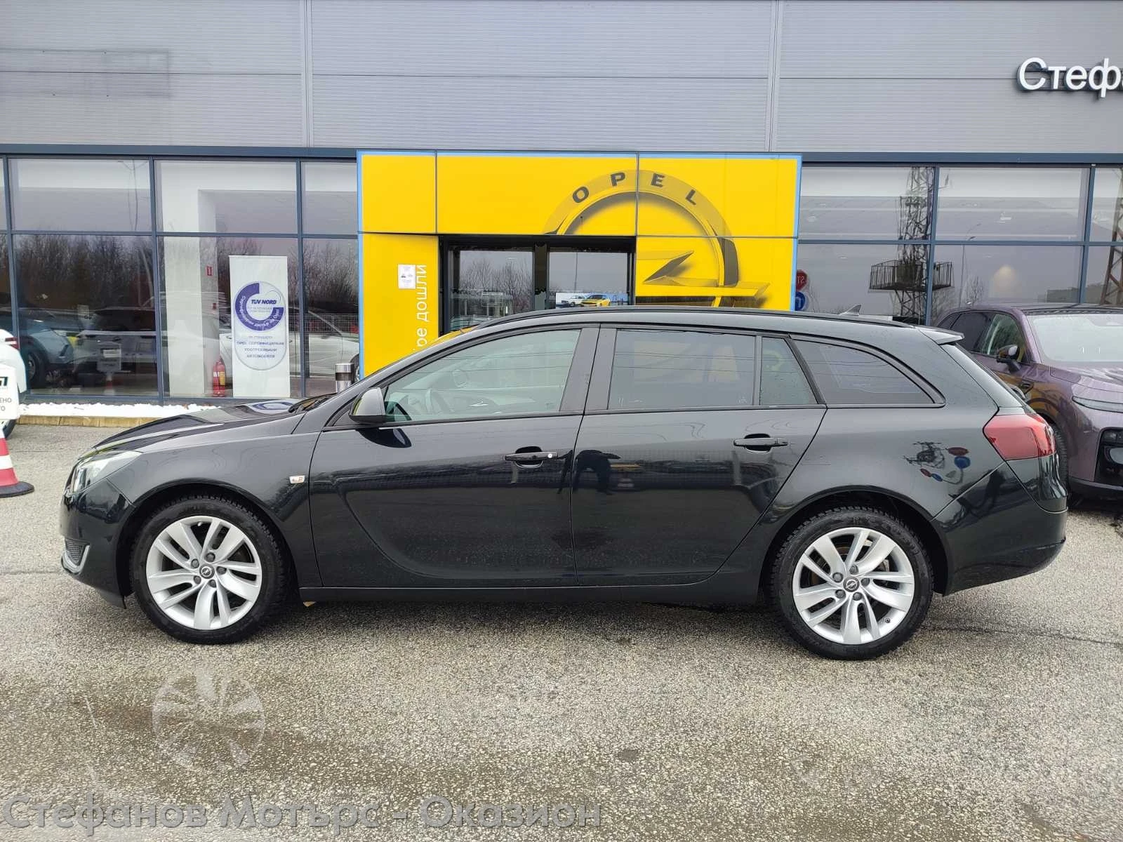 Opel Insignia A Sp. Tourer Selection 2.0CDTI (130HP) AT6, снимка 4 - Автомобили и джипове - 53123592