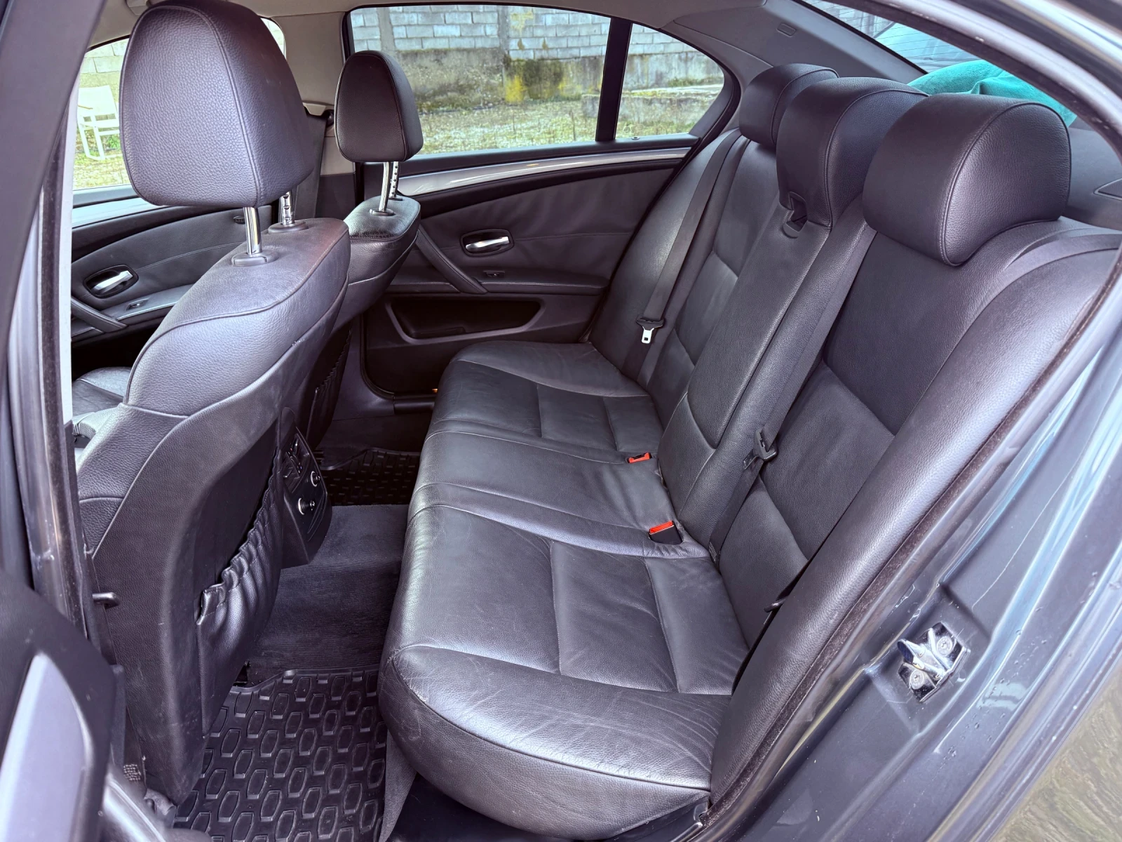 BMW 530 FACE-LIFT M-PACK NAVI LIZING - изображение 10