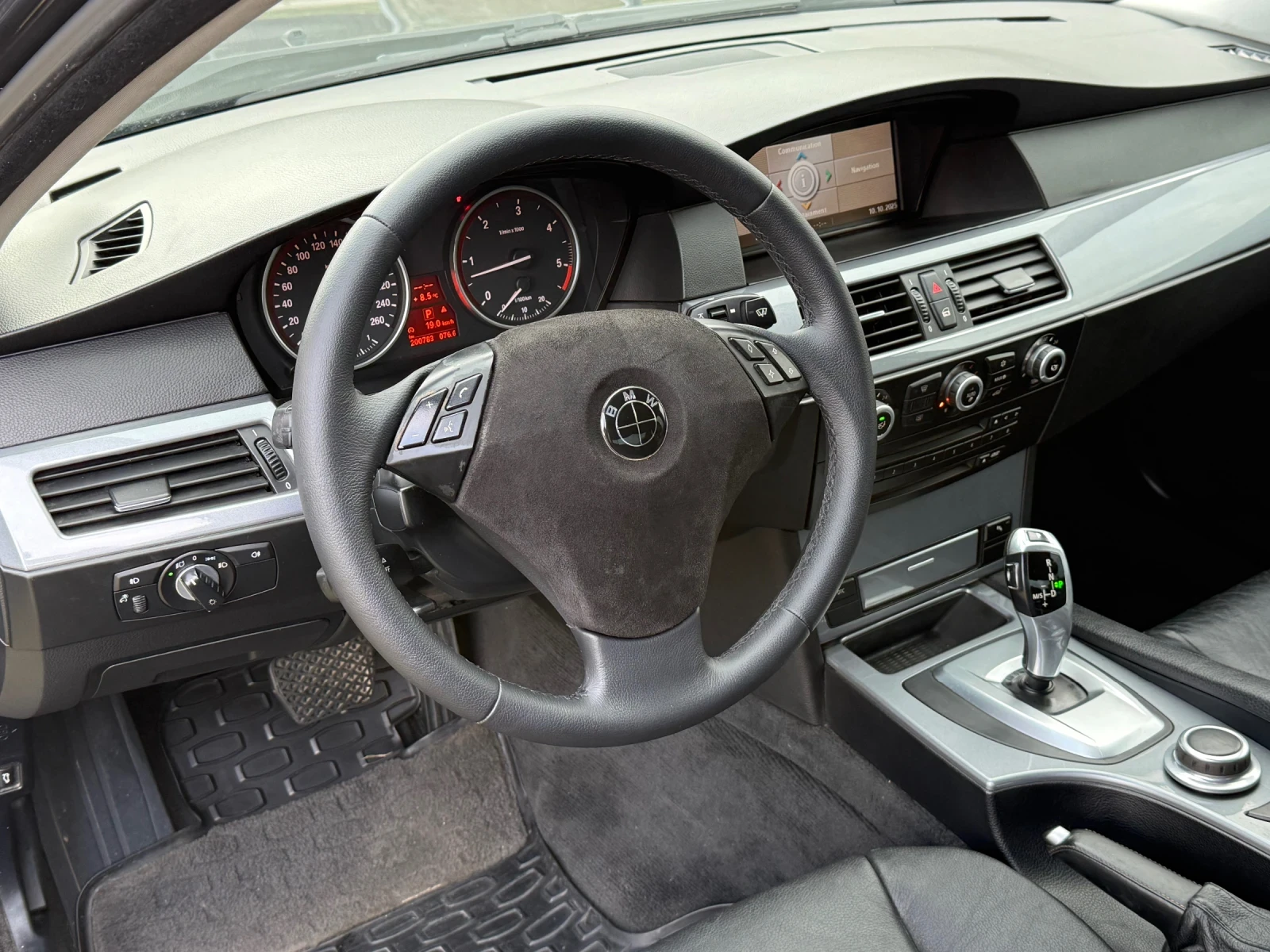 BMW 530 FACE-LIFT M-PACK NAVI LIZING - изображение 7