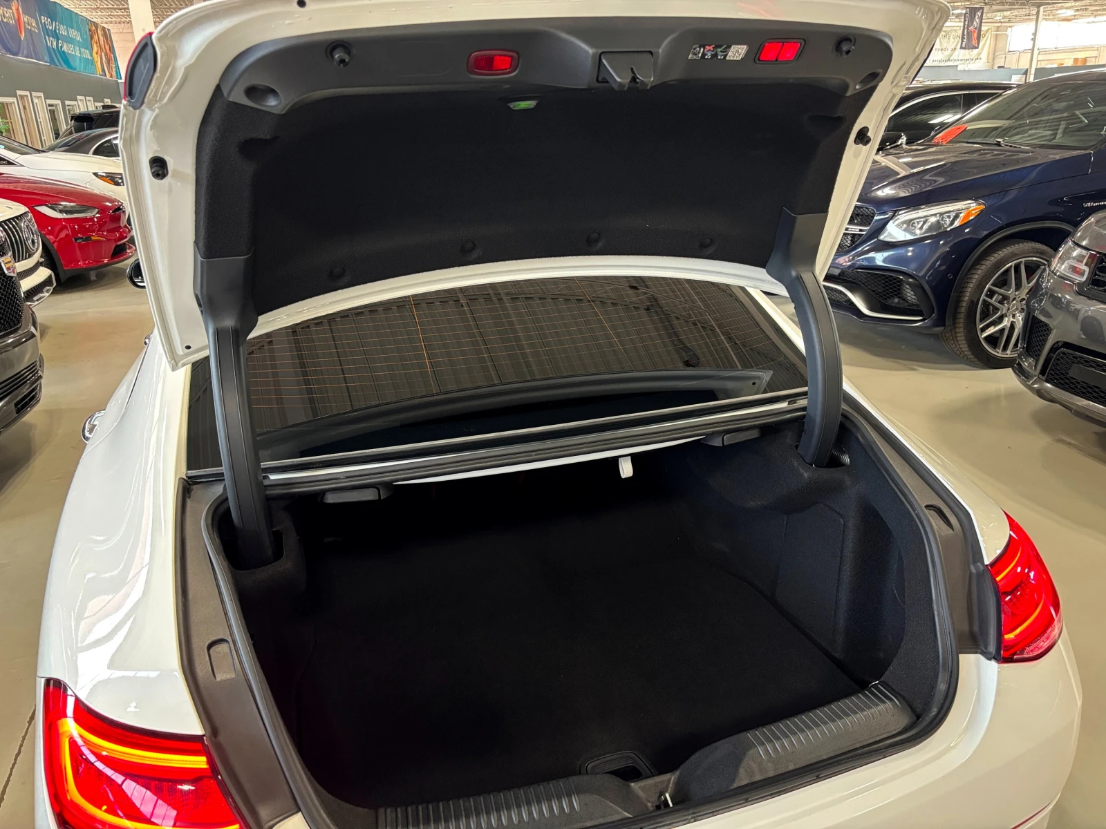 Mercedes-Benz CLS 53 AMG AMG| 4MATIC| MASSAGE| � ����������� & ���������� | Mobile.bg � ����������� 17