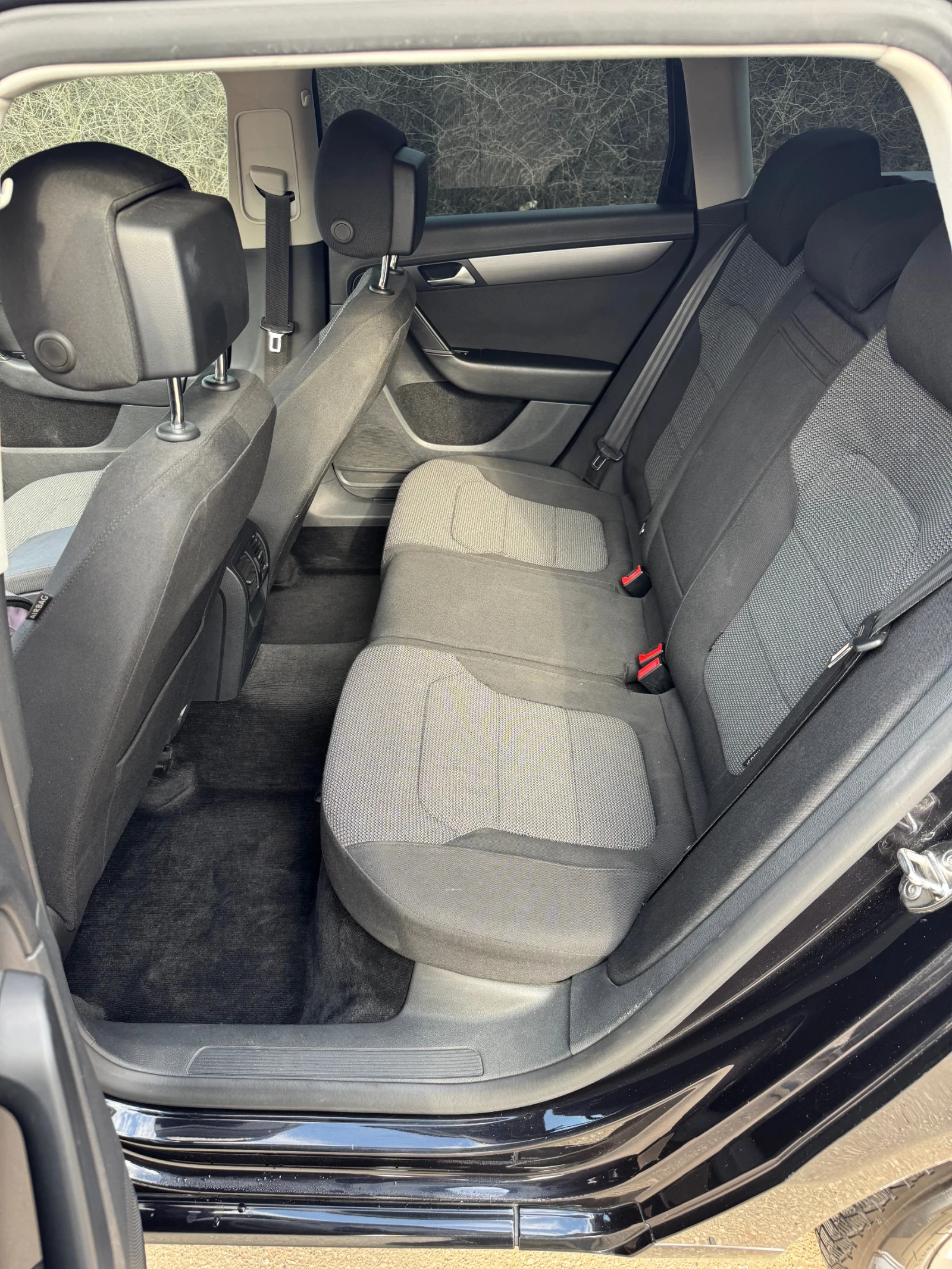 VW Passat 1.4 TSI/CNG B7 EcoFuel, снимка 11 - Автомобили и джипове - 53954452