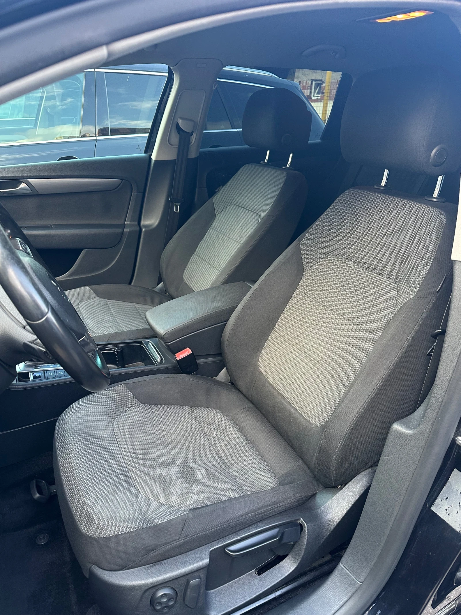 VW Passat 1.4 TSI/CNG B7 EcoFuel, снимка 10 - Автомобили и джипове - 53954452