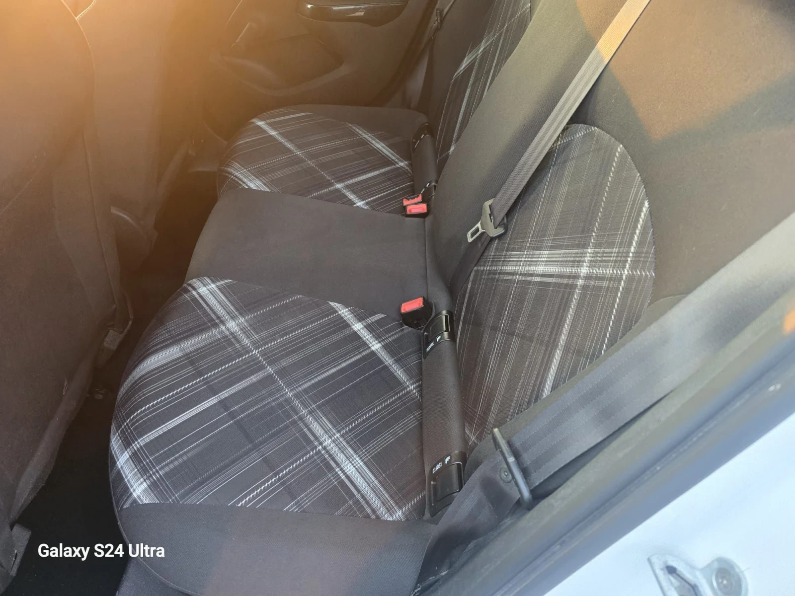 Opel Corsa 1.3D euro6B , снимка 14 - Автомобили и джипове - 53990938