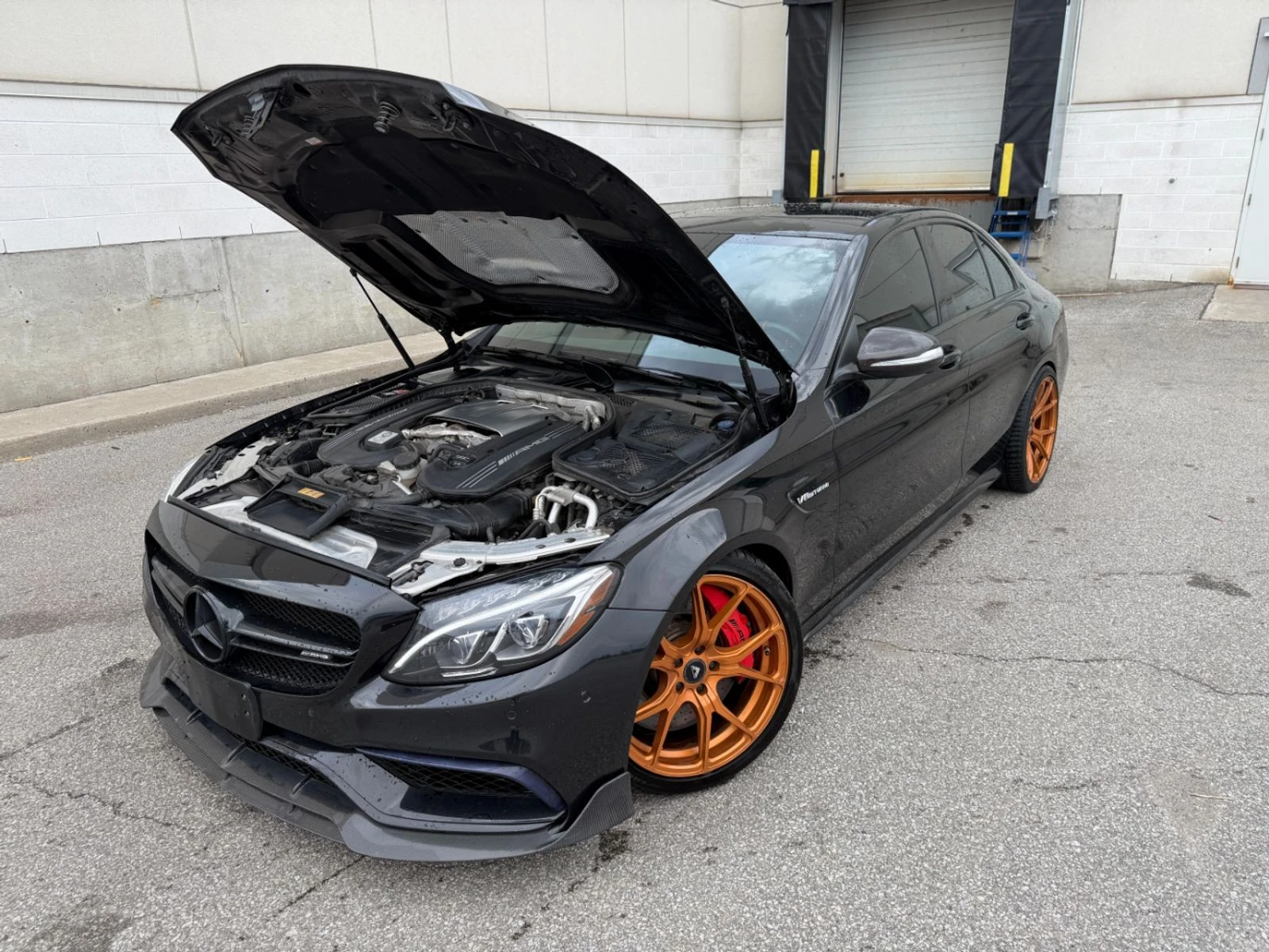 Mercedes-Benz C 63 AMG РЕГИСТРАЦИЯ & ОБСЛУЖВАНЕ, снимка 4 - Автомобили и джипове - 54127999