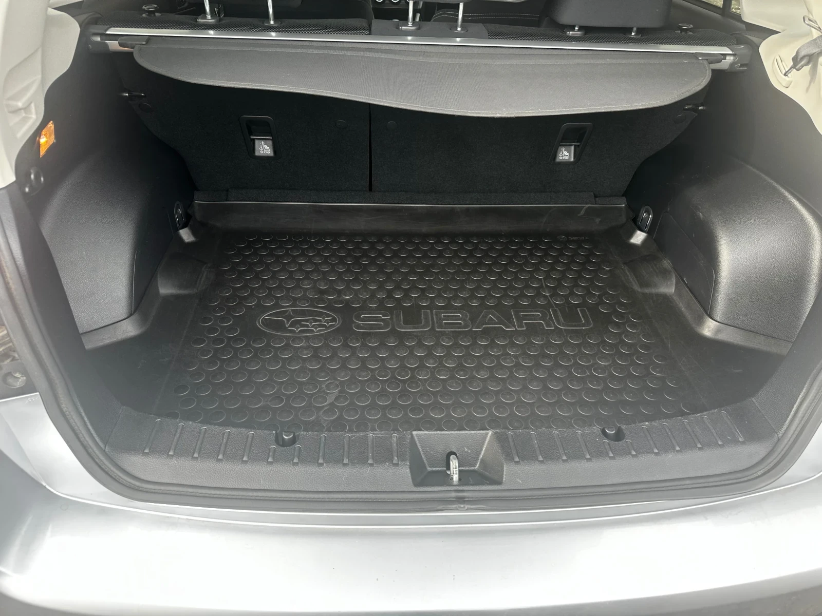 Subaru XV xv 2.0, снимка 8 - Автомобили и джипове - 54649636
