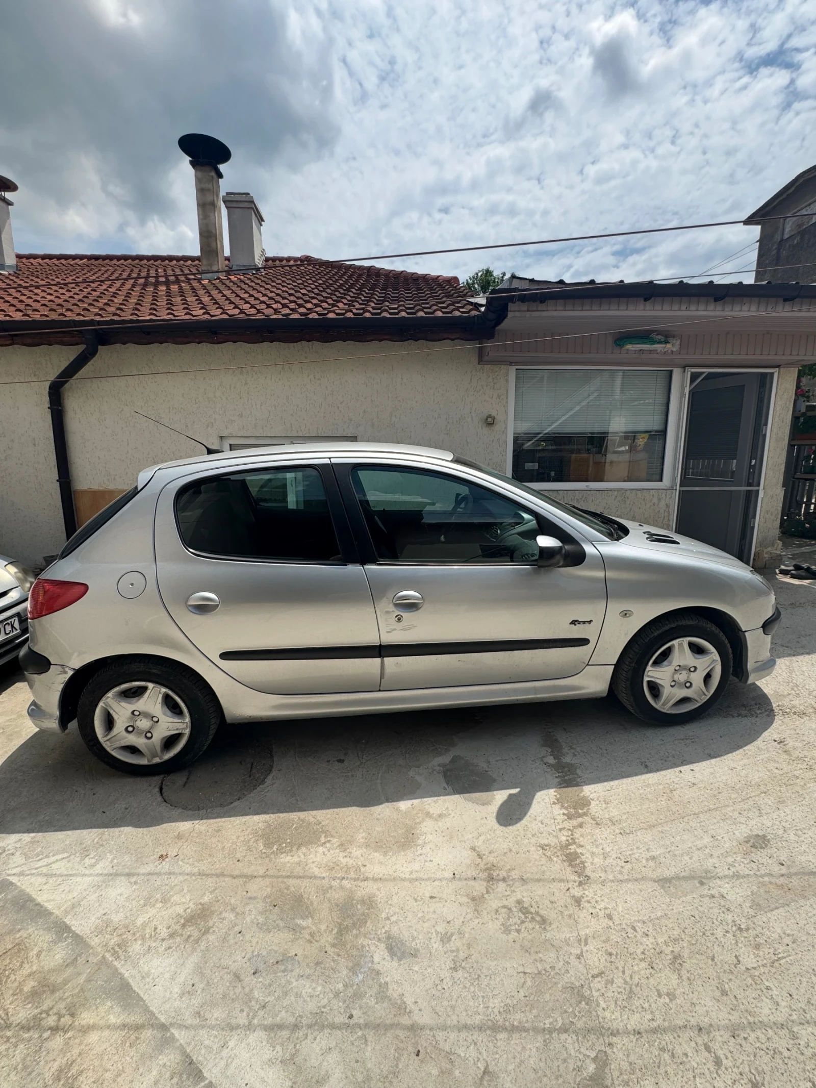Peugeot 206, снимка 2 - Автомобили и джипове - 54915954