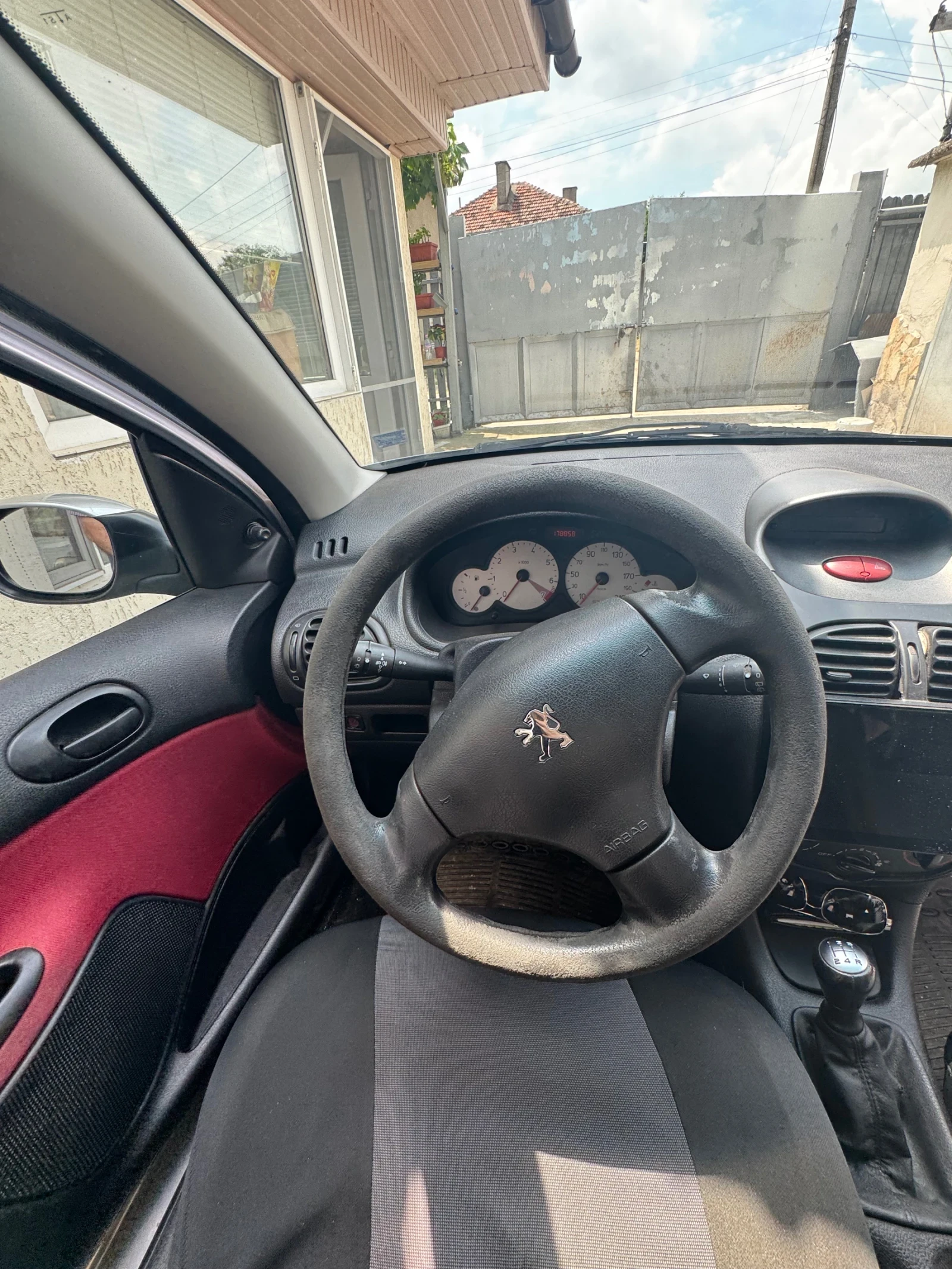 Peugeot 206, снимка 8 - Автомобили и джипове - 54915954