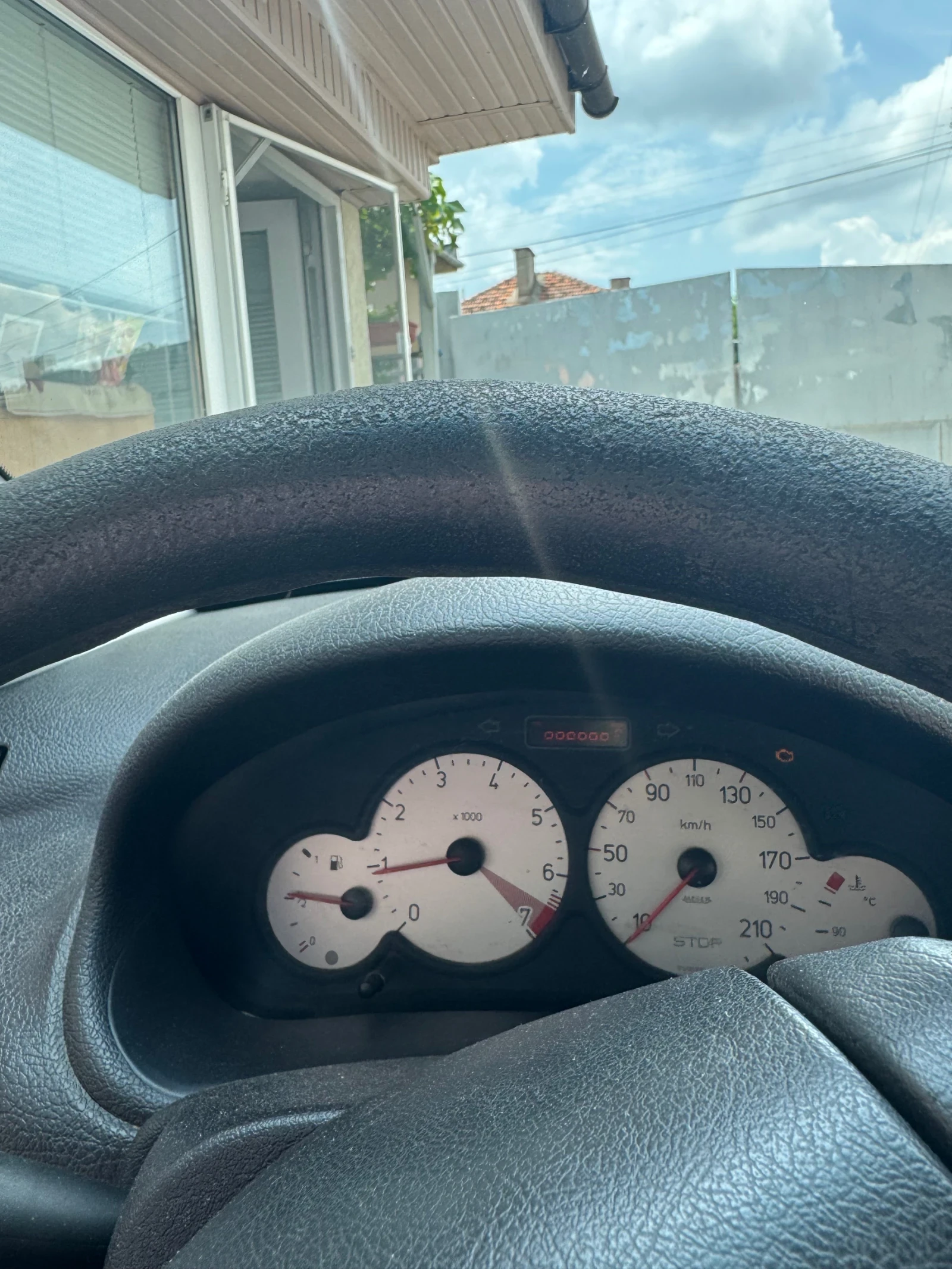 Peugeot 206, снимка 9 - Автомобили и джипове - 54915954