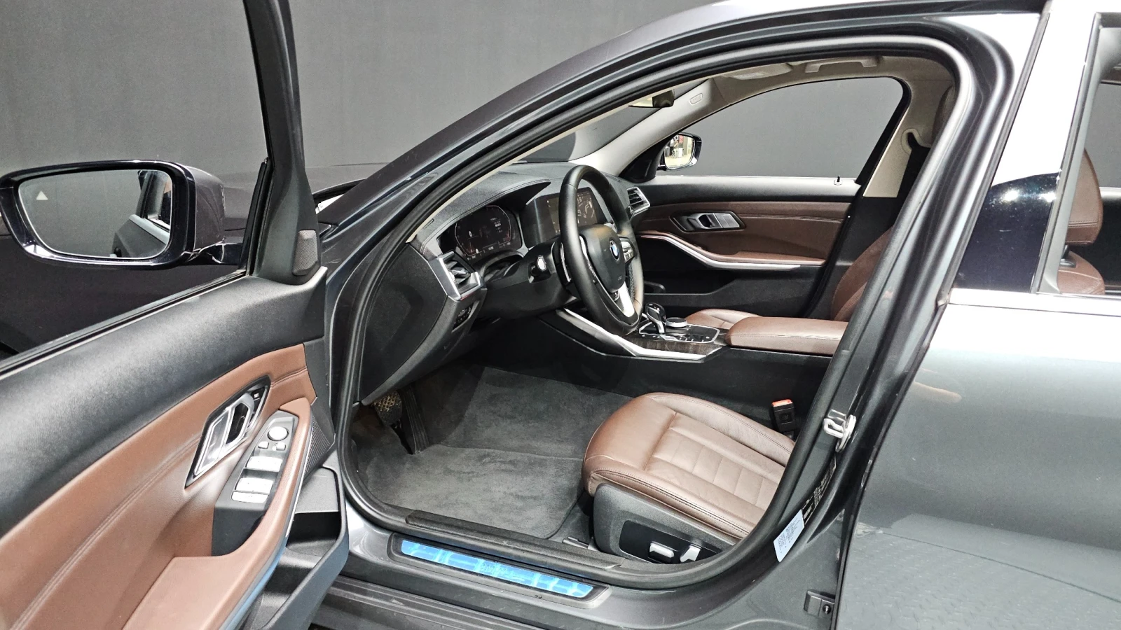 BMW 320, снимка 11 - Автомобили и джипове - 54960828
