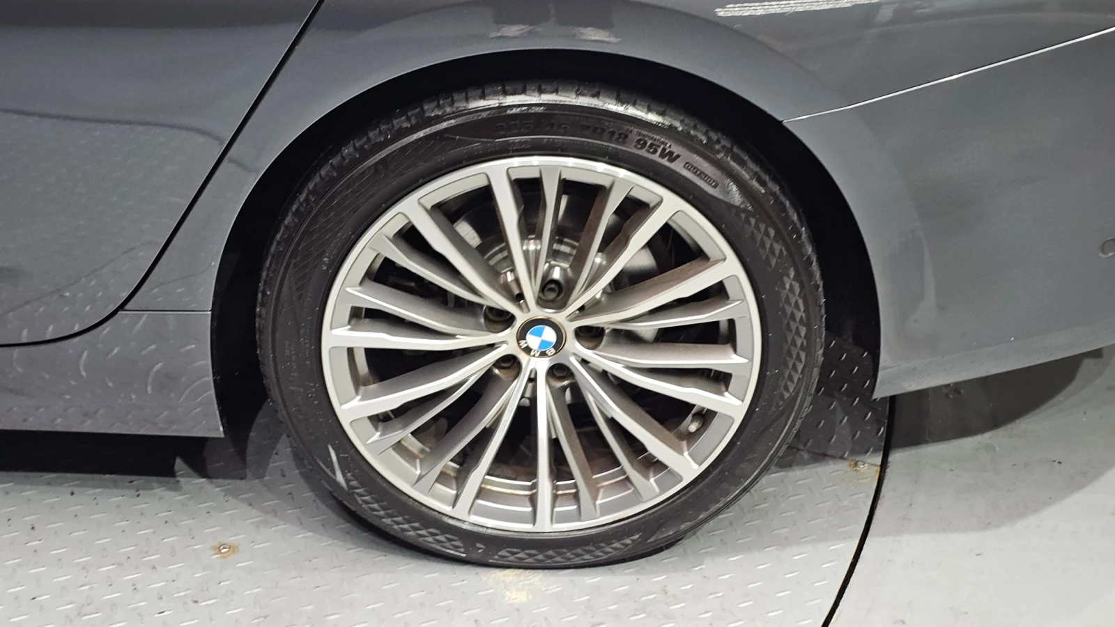 BMW 320, снимка 6 - Автомобили и джипове - 54960828