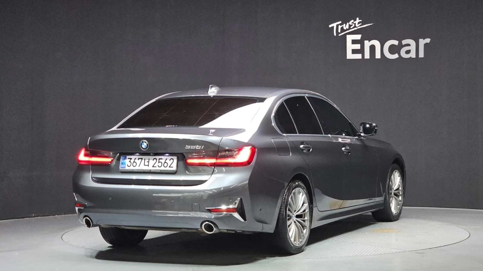 BMW 320, снимка 2 - Автомобили и джипове - 54960828