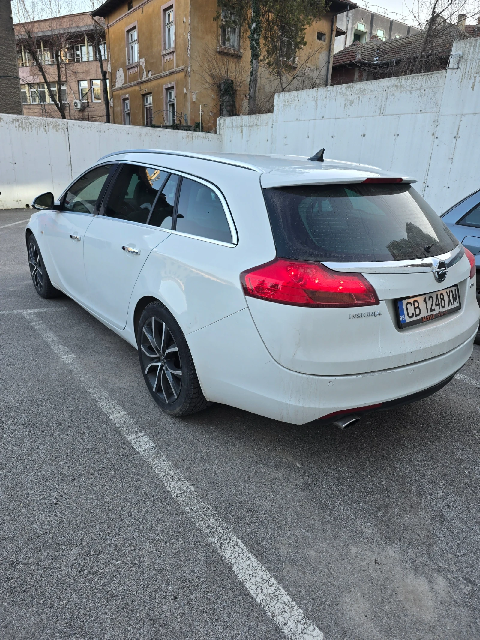 Opel Insignia, снимка 5 - Автомобили и джипове - 55225974