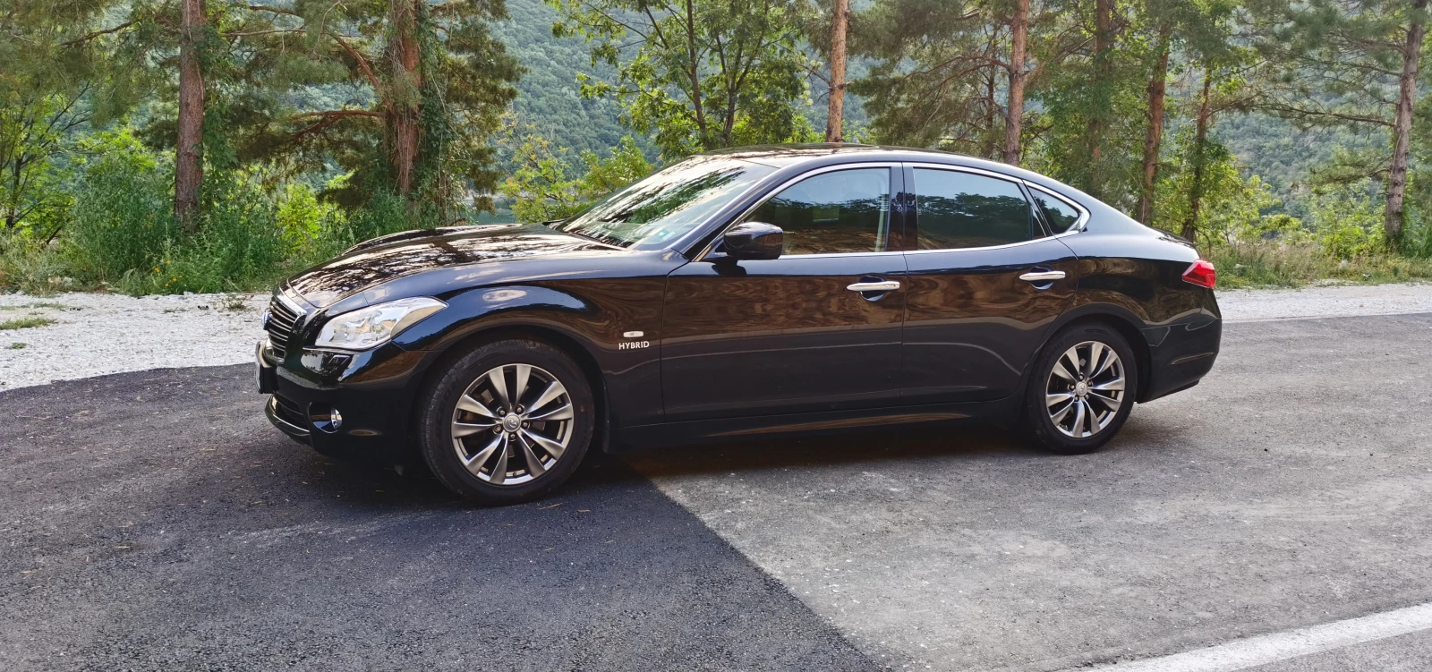 Infiniti M 35h, снимка 16 - Автомобили и джипове - 55331392
