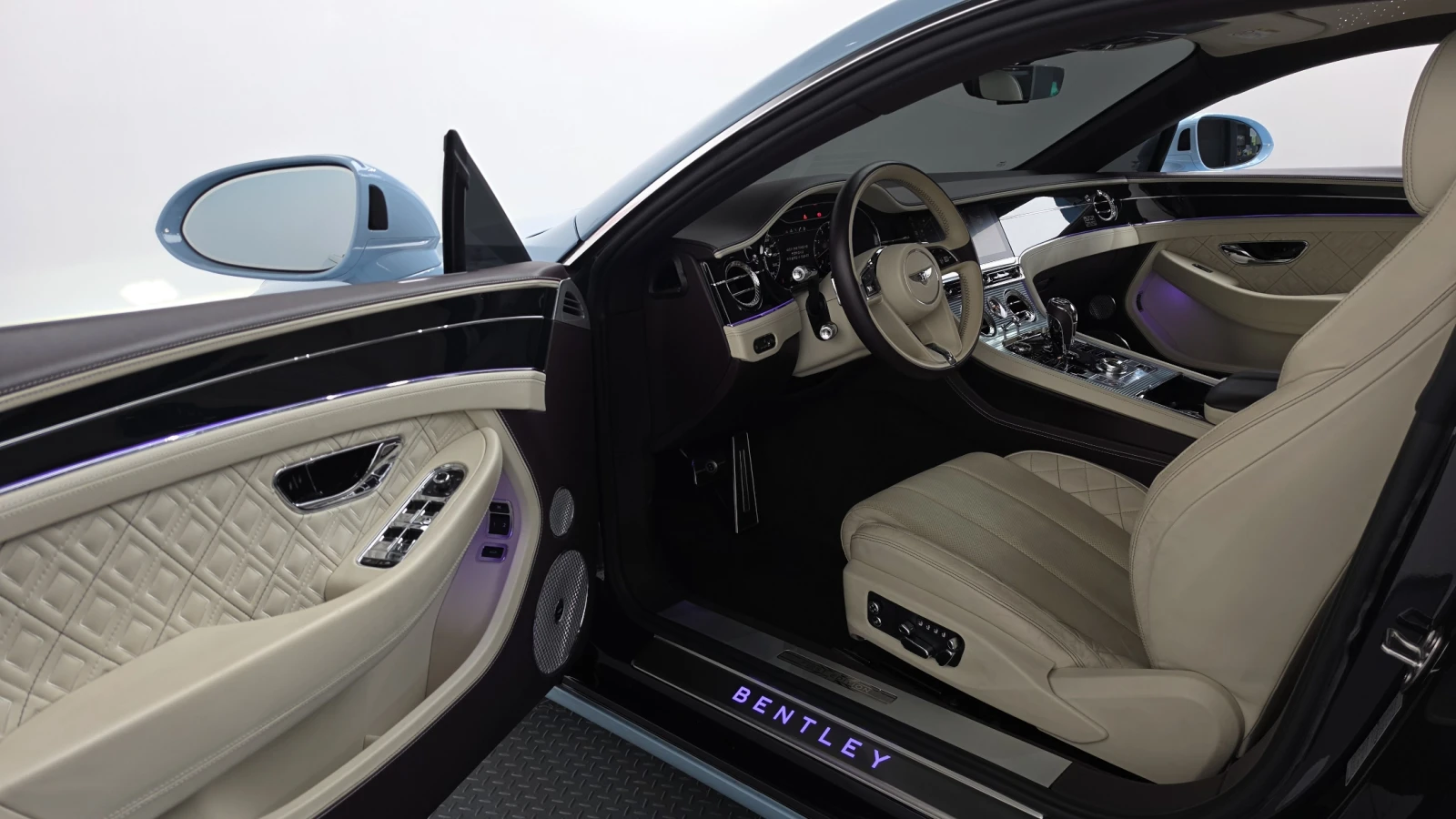 Bentley Continental gt W12* ЕЛ. БАГАЖНИК* BLIND SPOT* HUD* КРАЙНА ЦЕНА, снимка 10 - Автомобили и джипове - 55336480