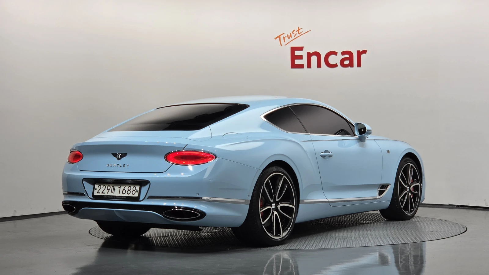 Bentley Continental gt W12* ЕЛ. БАГАЖНИК* BLIND SPOT* HUD* КРАЙНА ЦЕНА, снимка 2 - Автомобили и джипове - 55336480