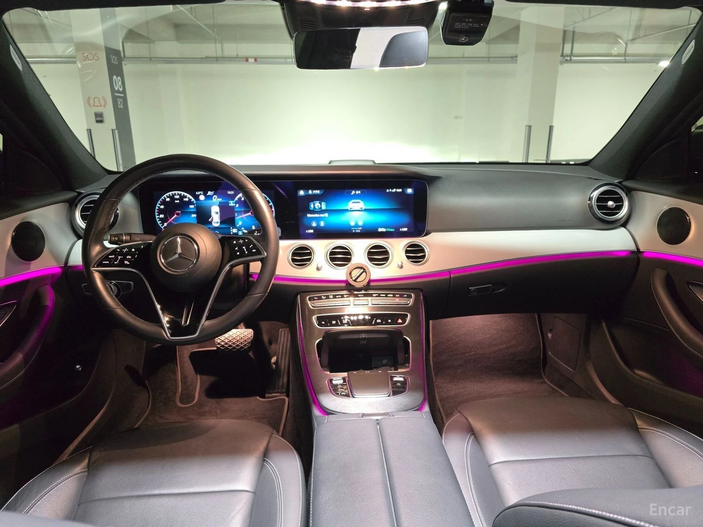 Mercedes-Benz E 250 AVANGARDE* КОЖА* НАВИ* ПАНО* КАМЕРА, снимка 13 - Автомобили и джипове - 55492765