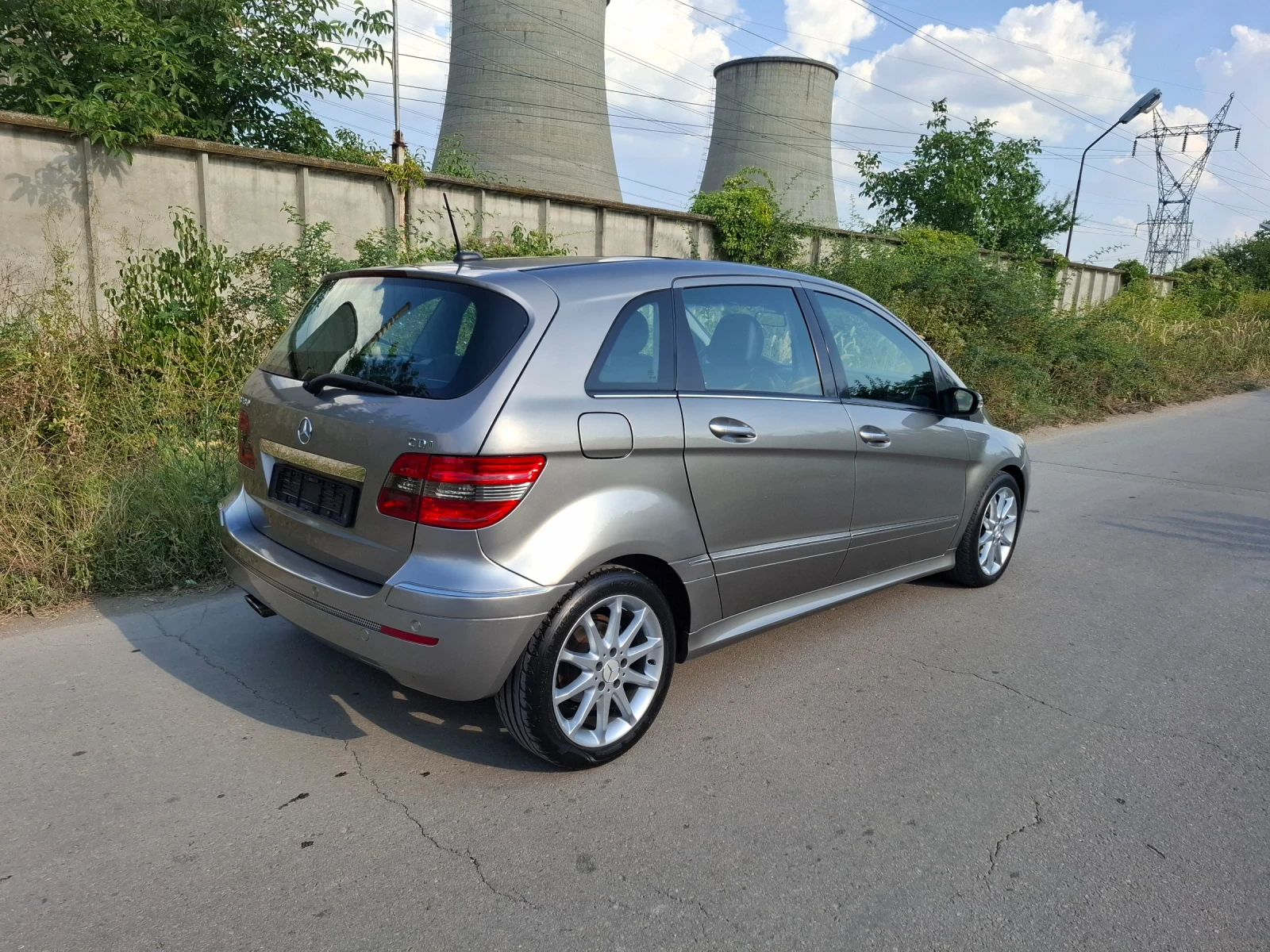 Mercedes-Benz B 180 CDI, снимка 17 - Автомобили и джипове - 55578354