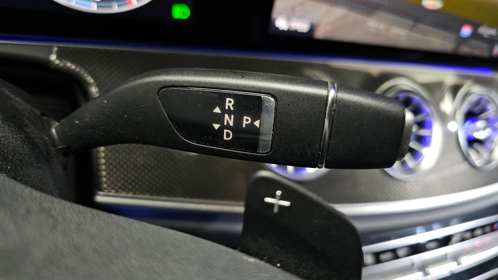 Mercedes-Benz CLS 300 HUD* BLIND SPOT* ЕЛ. БАГАЖНИК* ЛЮК* КРАЙНА ЦЕНА, снимка 9 - Автомобили и джипове - 55982492