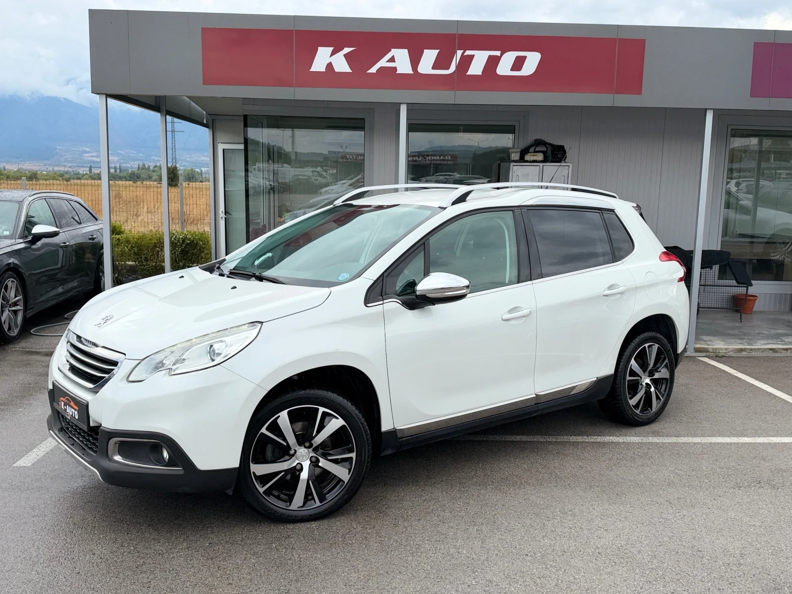 Peugeot 2008 1.6 E-HDi / 6 ск / Navi / Allure
