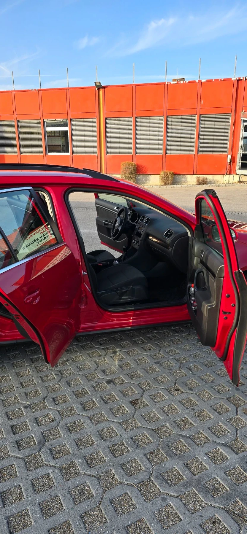 VW Golf Bluemotion, снимка 8 - Автомобили и джипове - 56319149