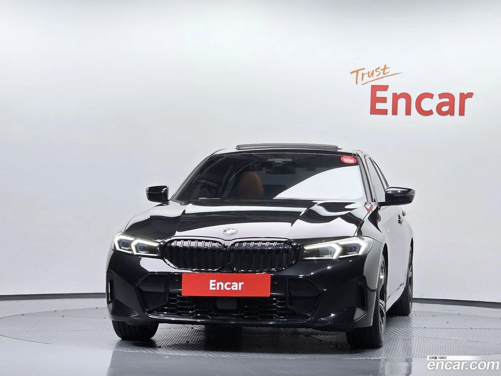 BMW 320 320i M Sport, снимка 3 - Автомобили и джипове - 56431313