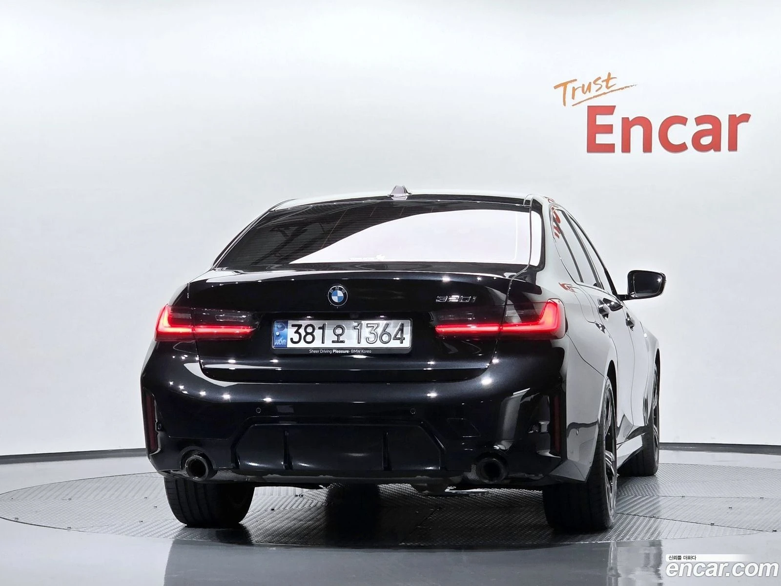 BMW 320 320i M Sport, снимка 4 - Автомобили и джипове - 56431313