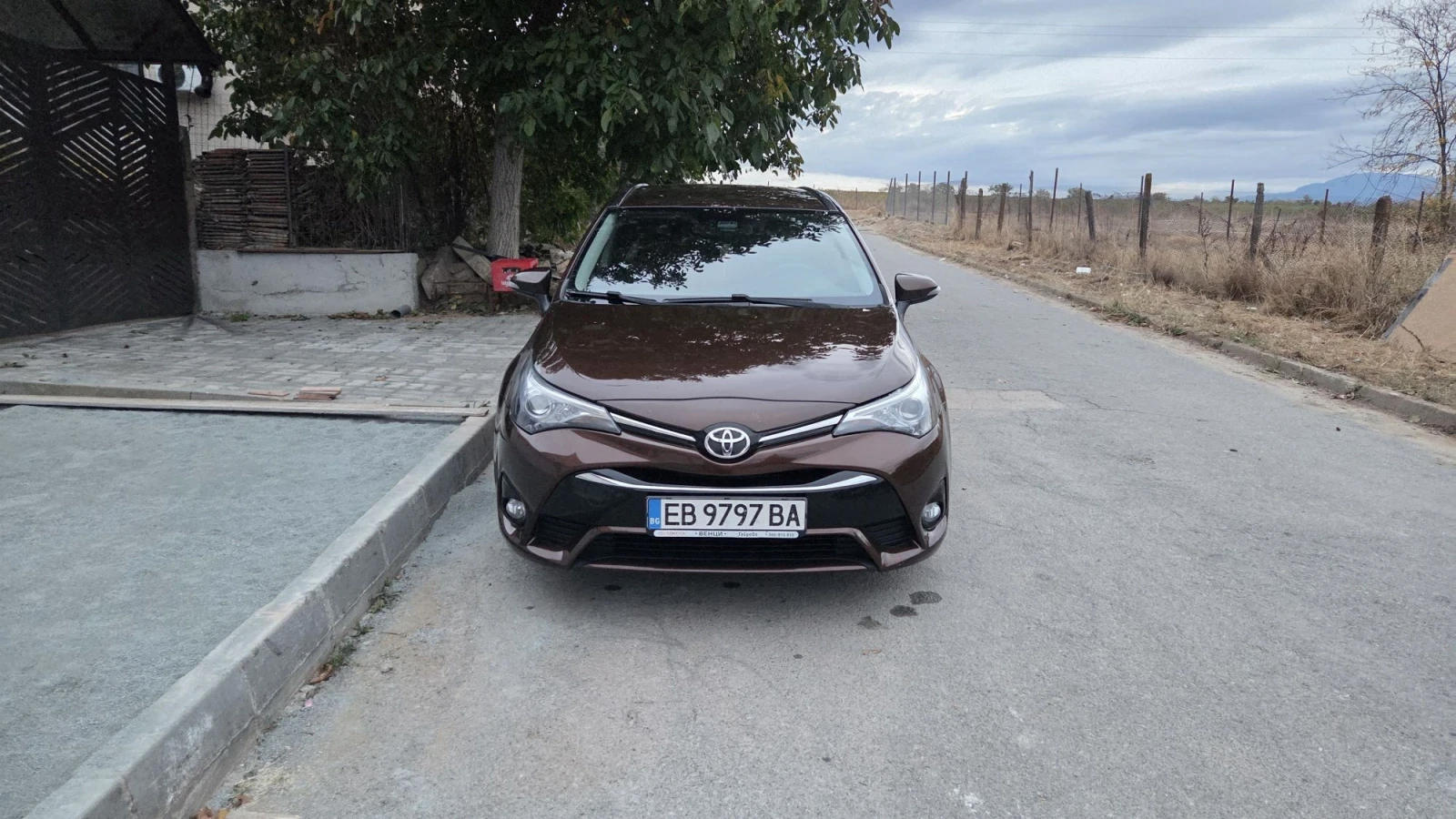 Toyota Avensis, снимка 2 - Автомобили и джипове - 56509030