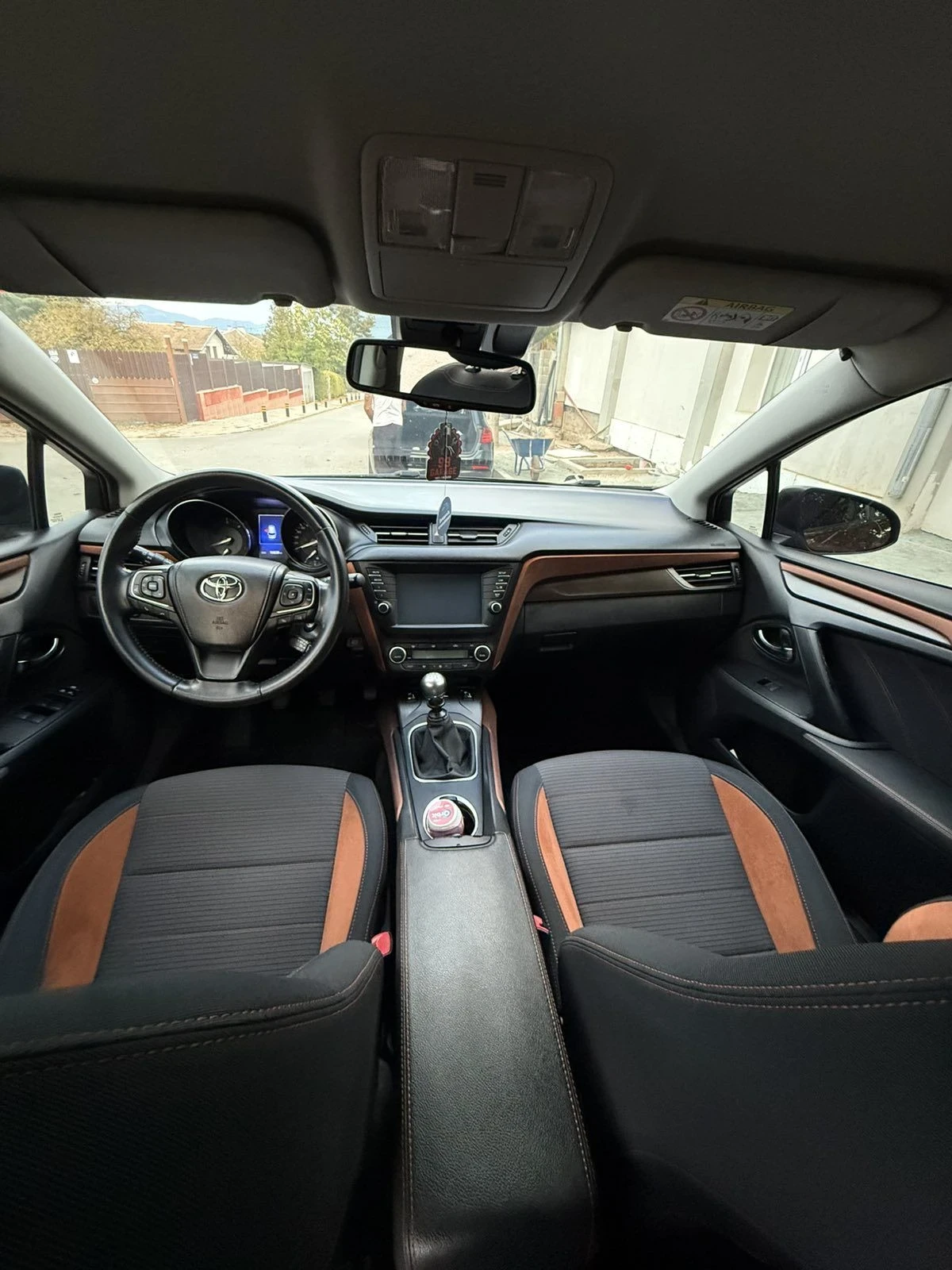 Toyota Avensis, снимка 11 - Автомобили и джипове - 56509030