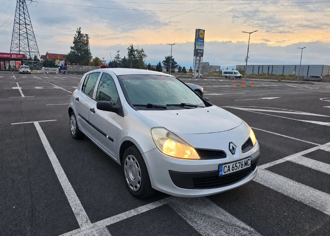 Renault Clio Газ-инж-Гаражно
