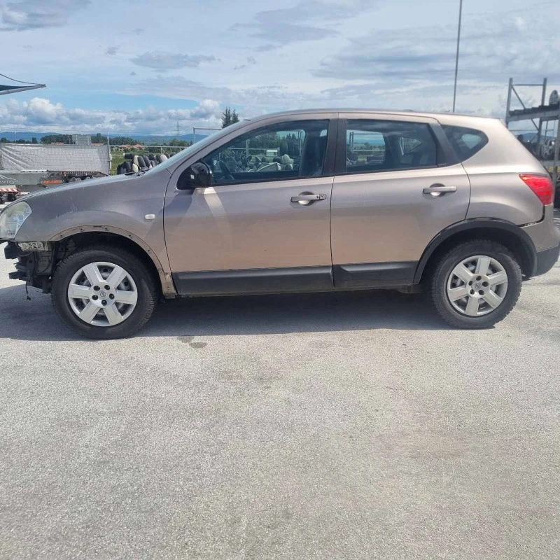 Nissan Qashqai 2.0D -НА ЧАСТИ, снимка 3 - Автомобили и джипове - 19024961