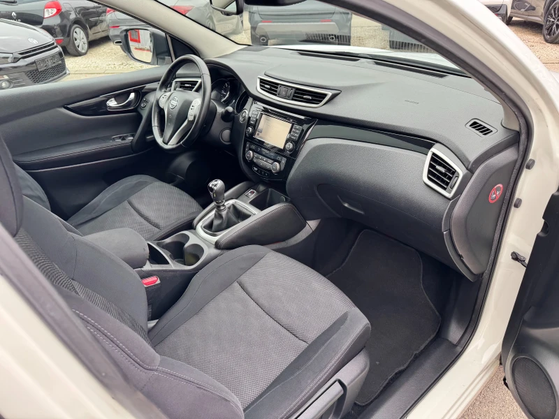 Nissan Qashqai 1.5DCI 110k.6ск NAVI 360, снимка 14 - Автомобили и джипове - 49503475