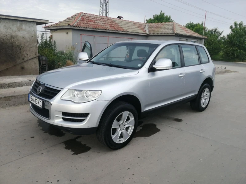 VW Touareg, снимка 2 - Автомобили и джипове - 53062635