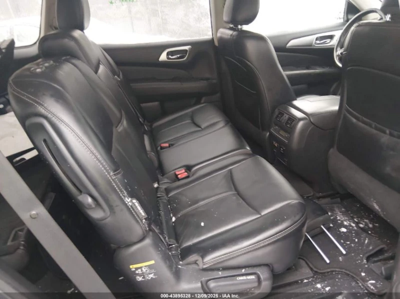 Nissan Pathfinder 3.5l Sl, снимка 8 - Автомобили и джипове - 53271878