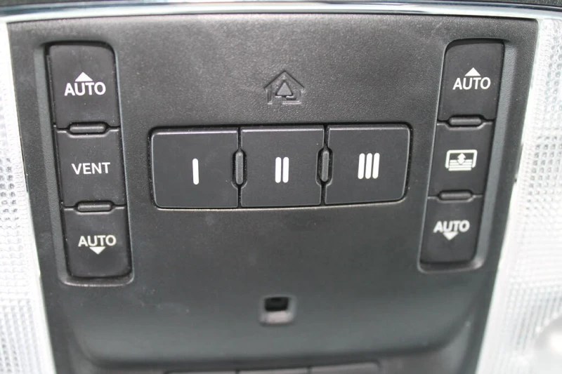 Jeep Grand cherokee SUMMIT V8 HEMI, снимка 16 - Автомобили и джипове - 53540854