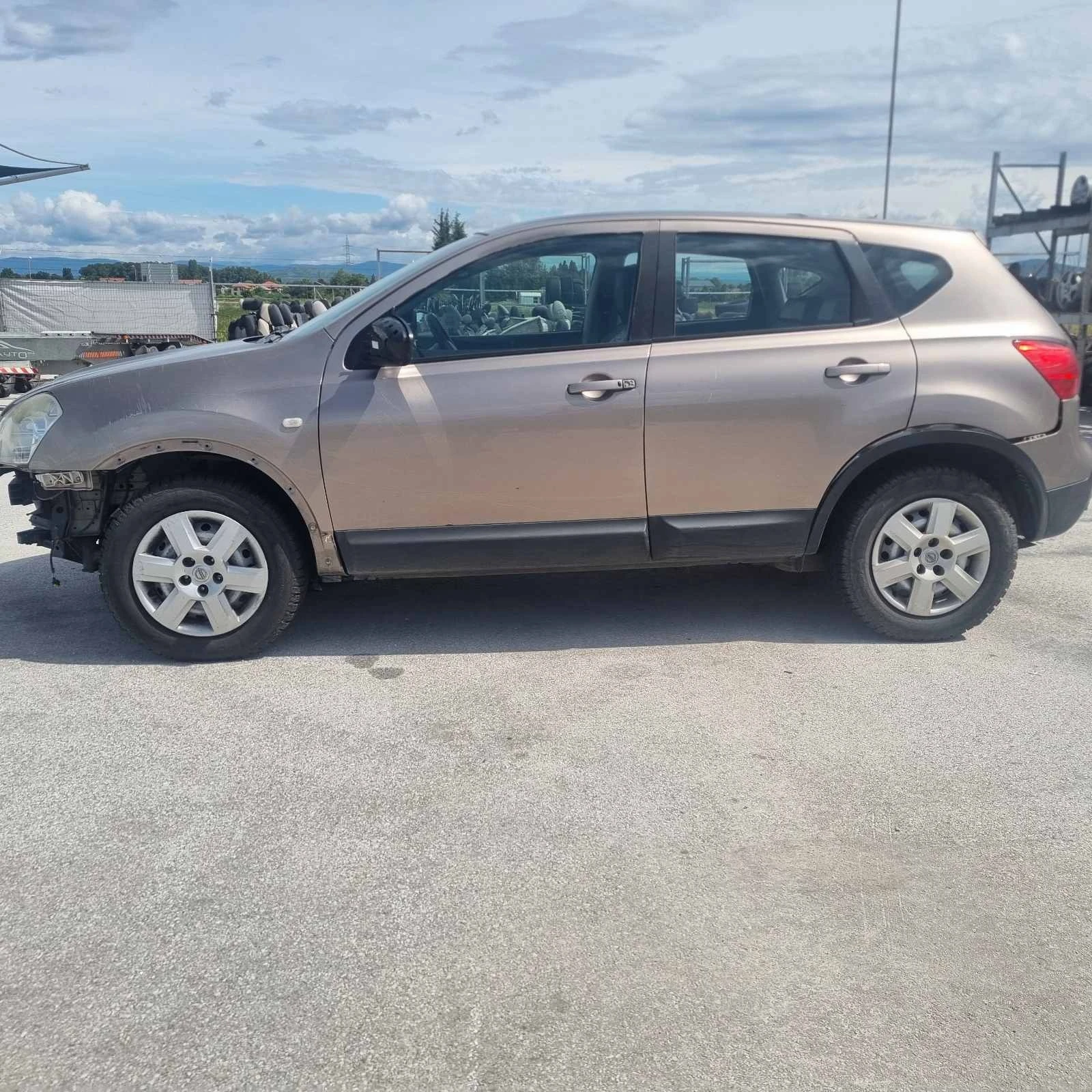 Nissan Qashqai 2.0D -НА ЧАСТИ - изображение 3