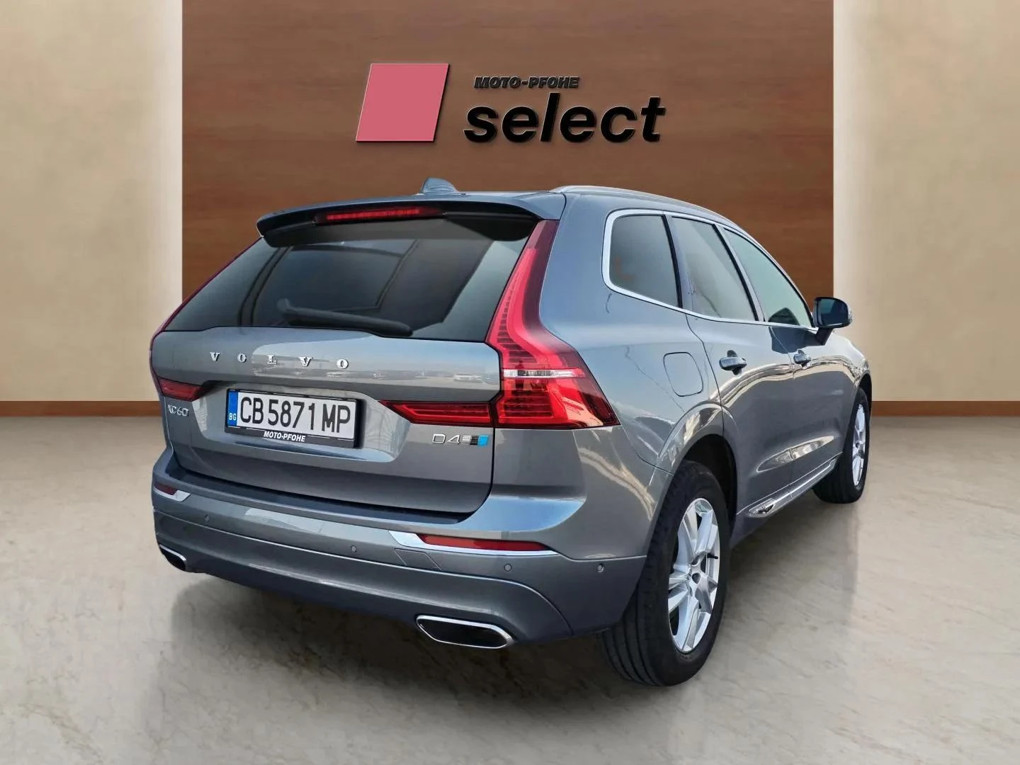 Volvo XC60 2.0 D4 - изображение 5