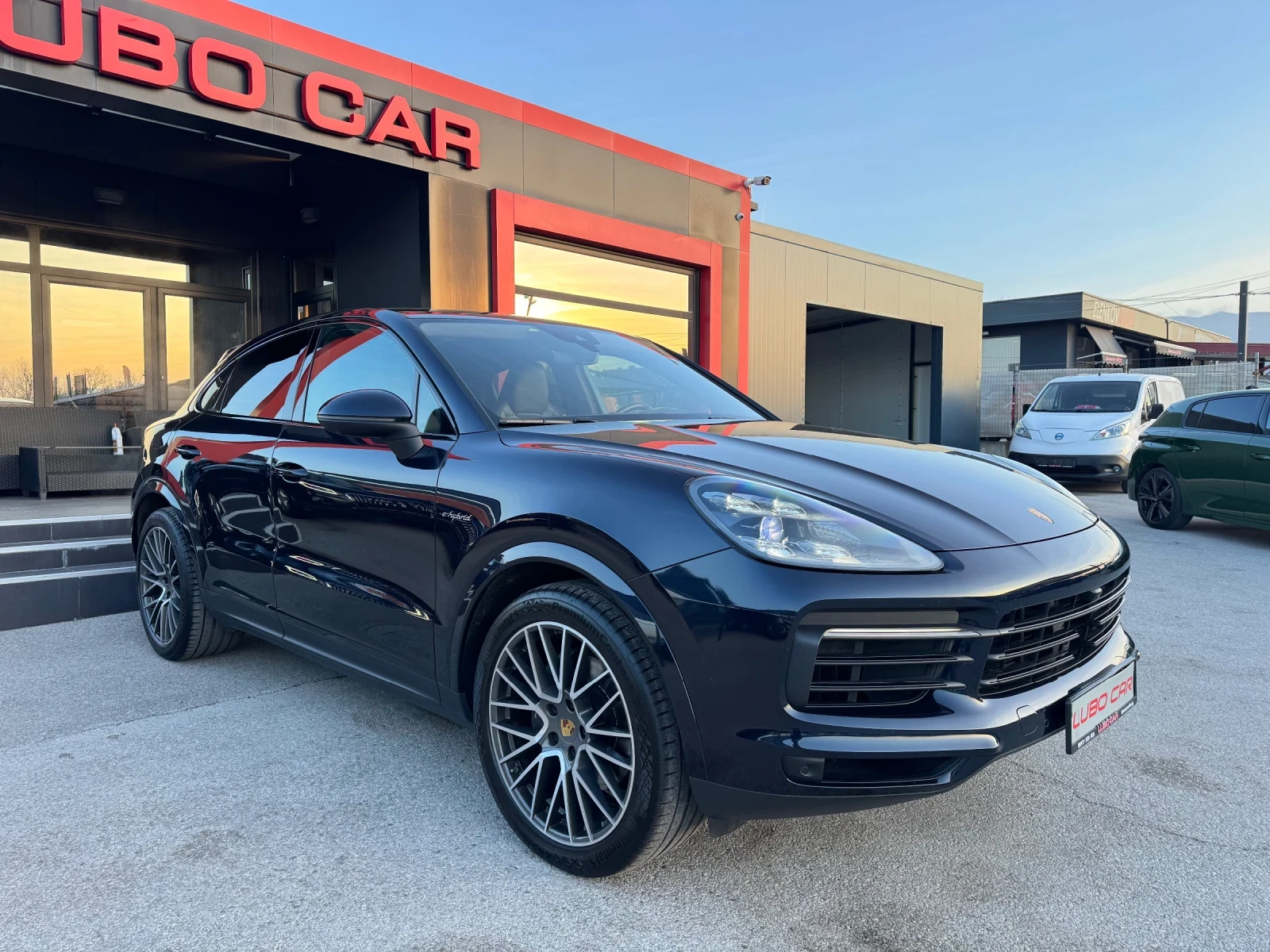 Porsche Cayenne E-HYBRID* COUPE* MATRIX* ВАКУМ* ОБДУХВАНЕ* PANO* F - изображение 6