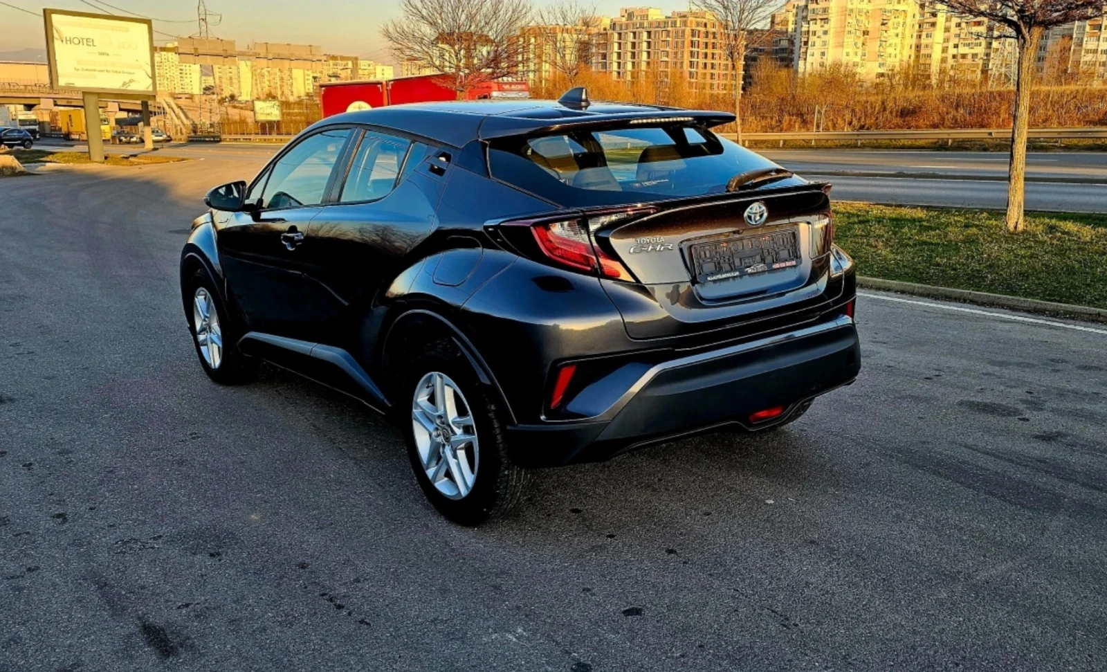 Toyota C-HR 1.8   ������ | Mobile.bg � ����������� 4