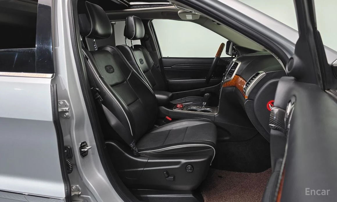 Jeep Grand cherokee, снимка 11 - Автомобили и джипове - 54066065