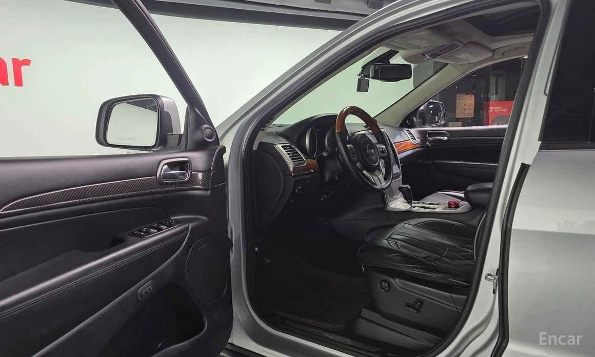 Jeep Grand cherokee, снимка 10 - Автомобили и джипове - 54066065