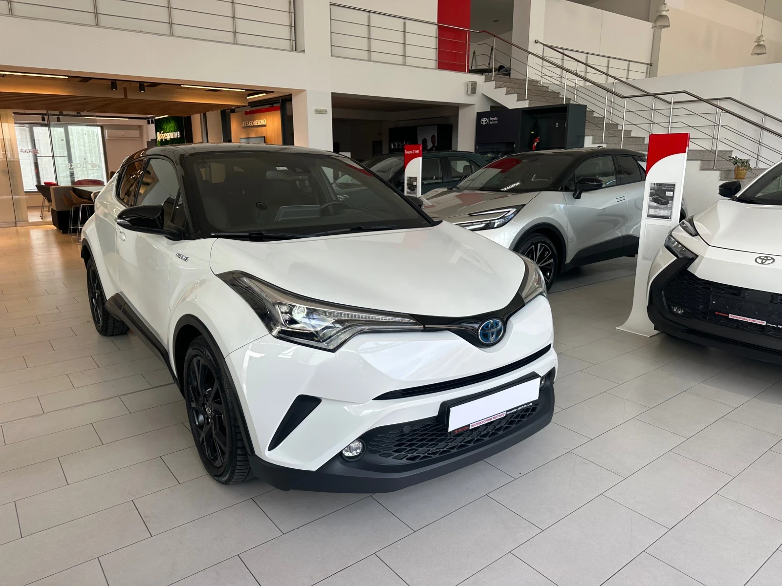 Toyota C-HR Classy, снимка 6 - Автомобили и джипове - 54961774