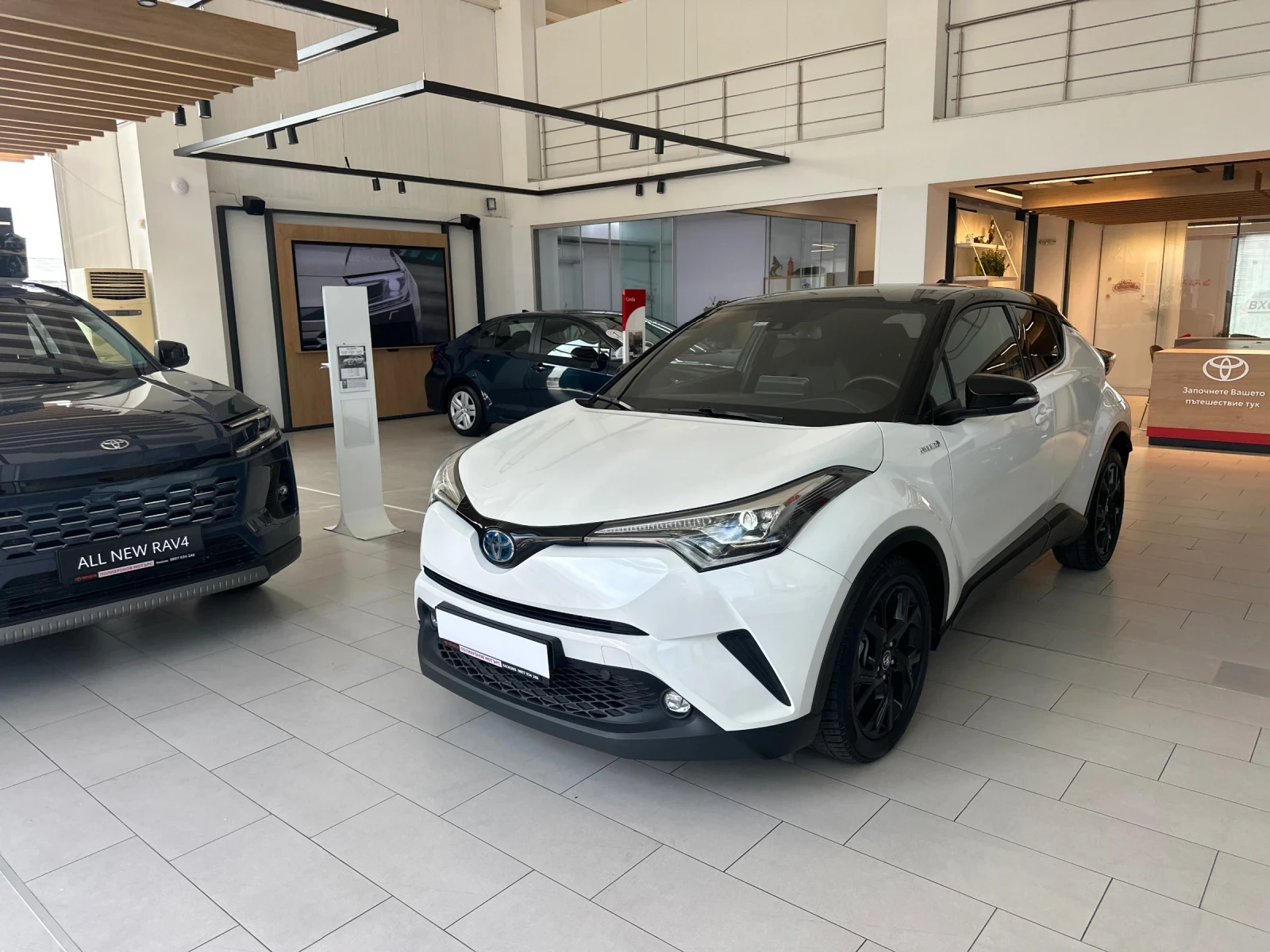 Toyota C-HR Classy, снимка 2 - Автомобили и джипове - 54961774