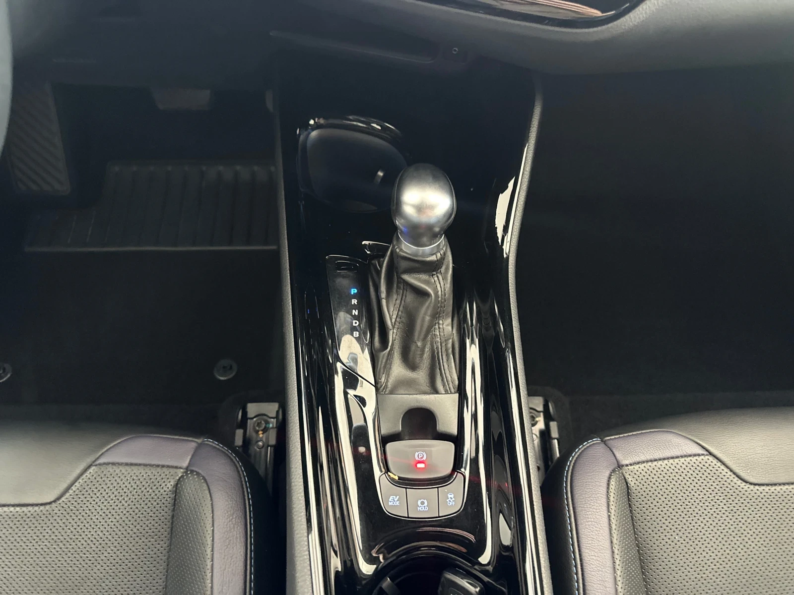 Toyota C-HR Classy, снимка 14 - Автомобили и джипове - 54961774