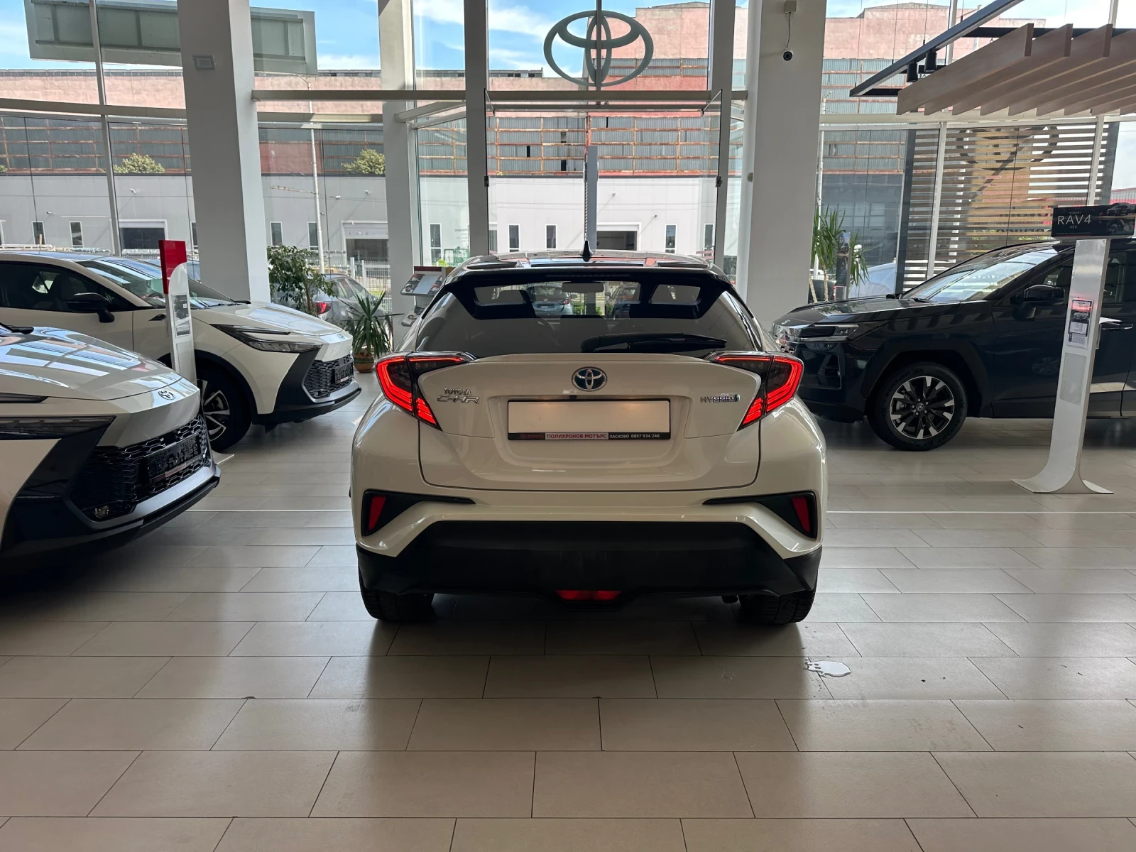 Toyota C-HR Classy, снимка 4 - Автомобили и джипове - 54961774