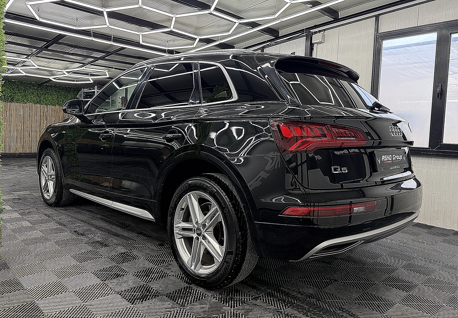 Audi Q5 S-LINE/F1/DIGITAL/ LED/NAVI/ TOP!!!СОБСТВЕН ЛИЗИНГ, снимка 4 - Автомобили и джипове - 55259898